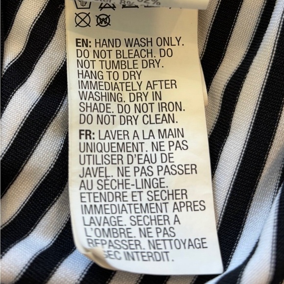 Roxy Black and White Striped Zip Long Sleeve Full Zip Swim Sun Shirt, Large - Picture 11 of 13